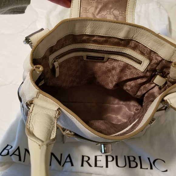 Banana Republic cream leather hobo purse - Picture 2 of 2